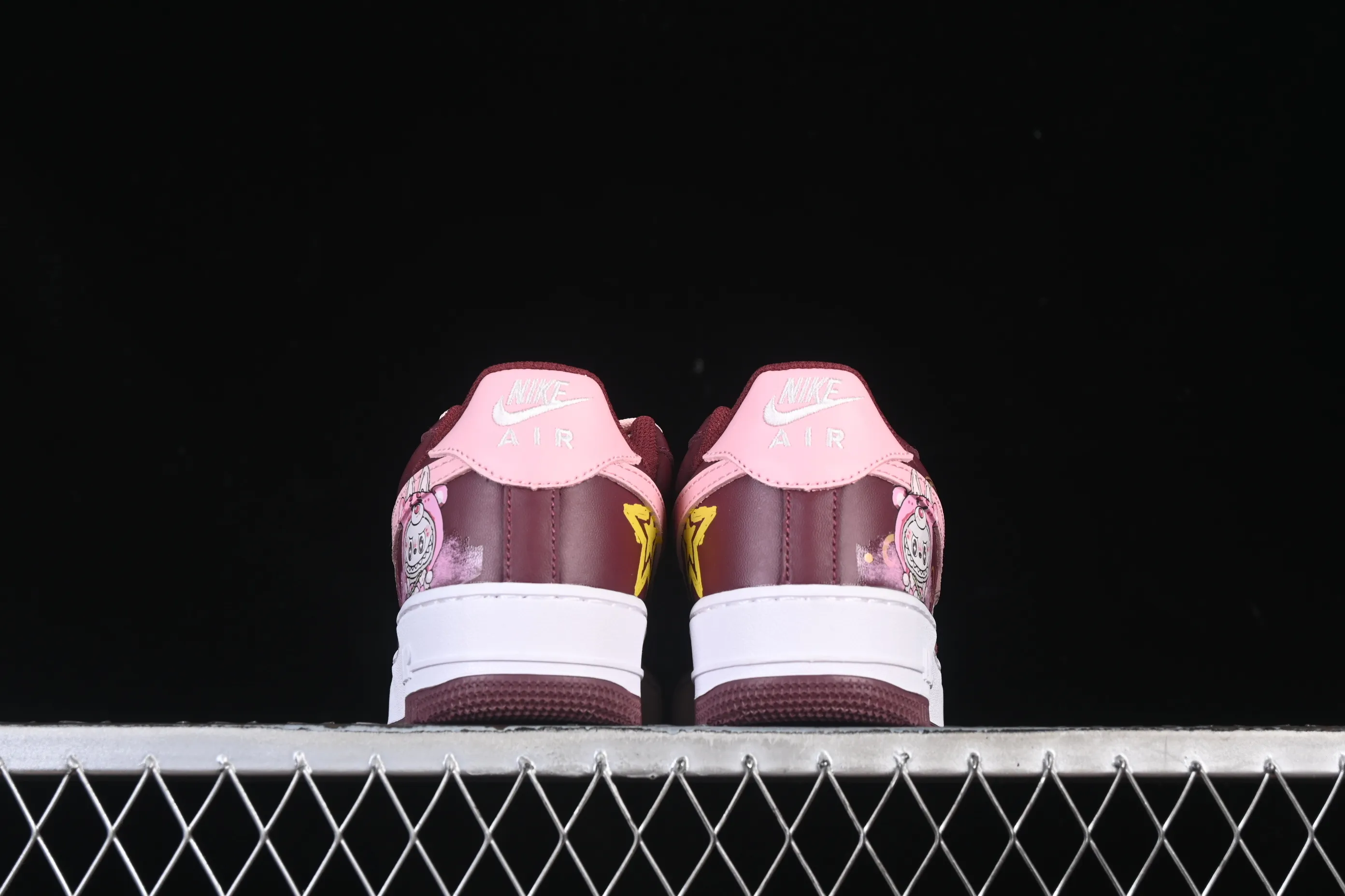 All categories Nk Air Force 1 Air Force series Nk Air Force 1 Low Air Force low-top Nike Air Force 1'07 Low "Berry Red" Hand-painted graffiti Berry red comics Air Force 1 low-top casual sports sneakers FD9925-611